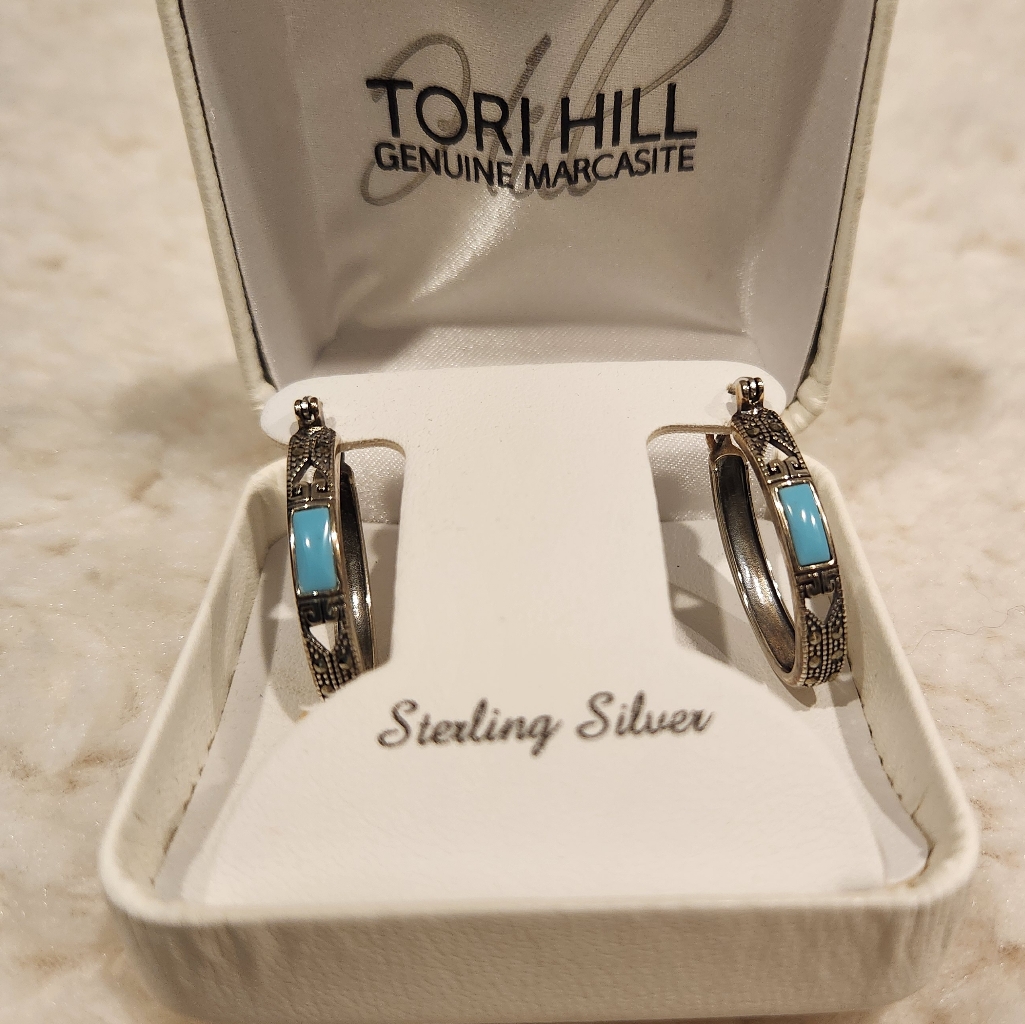 Nwb Tori Hill Earrings